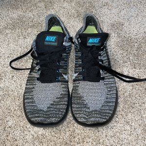Nike free flynit- men’s size 9 US